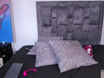 Stripchat Live Porn of CandyRoxx1_