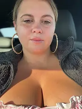 Stripchat Live Porn of Samantha_official