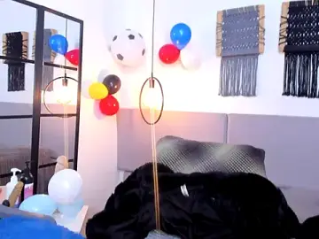 Stripchat Sex Cam of Sweet_camille
