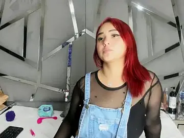 Stripchat Sex Cam of Catherinee69_x