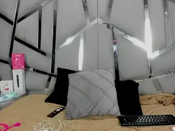 Stripchat Live Sex of Catherinee69_x