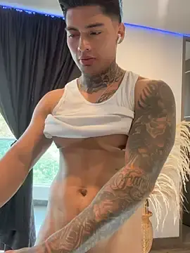 Stripchat Live Sex Cam of Dominiofit