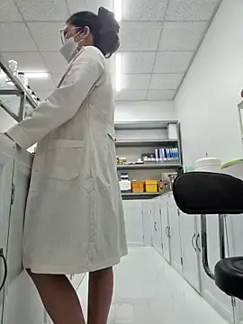 Stripchat Nude Webcam of HinaLovely