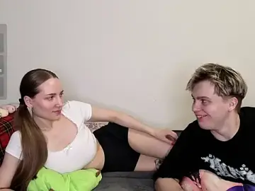 Stripchat Live Sex of Emily_and_Ilumi