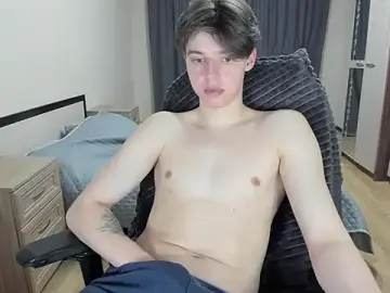 Stripchat Best live sex cam show of Liam_sexy1