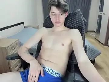 Stripchat Sex Cam of Liam_sexy1