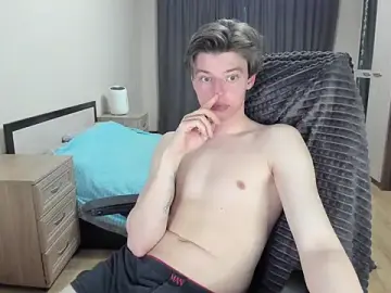 Stripchat Best live sex cam show of Liam_sexy1