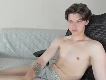 Stripchat Free Porn Cam of Liam_sexy1