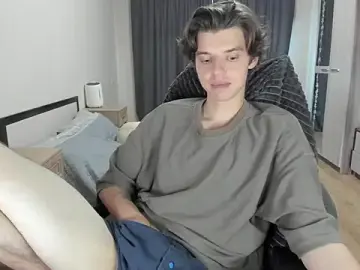 Stripchat Sex Cam of Liam_sexy1