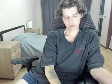 Stripchat Nude Webcam of Liam_sexy1