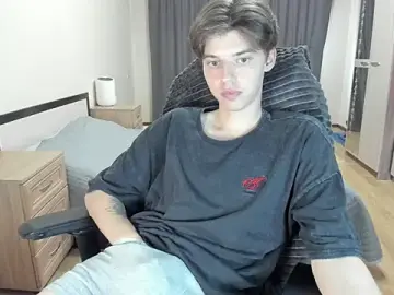 Stripchat Adult Webcams of Liam_sexy1