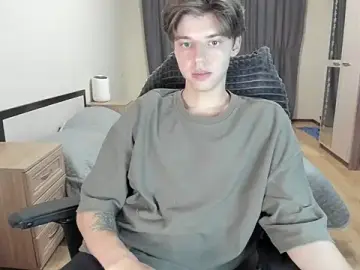 Stripchat Free Porn Cam of Liam_sexy1