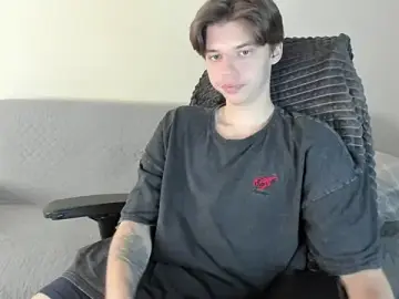 Stripchat Free Porn Cam of Liam_sexy1