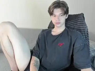 Stripchat Adult Webcam of Liam_sexy1