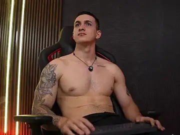 Stripchat Free Porn Cam of JacksonOlsenn