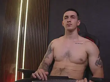 Stripchat Watch Live Sex Cams of JacksonOlsenn