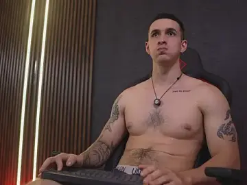 Stripchat Watch Live Sex Cams of JacksonOlsenn