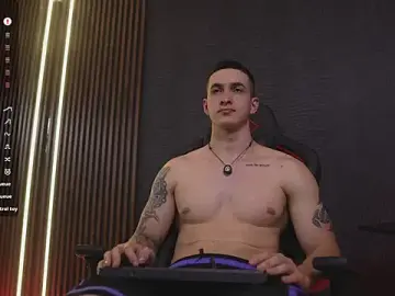 Stripchat Watch Live Sex Cams of JacksonOlsenn