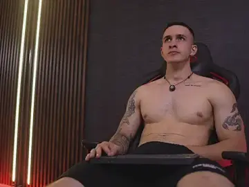 Stripchat Watch Live Sex Cams of JacksonOlsenn