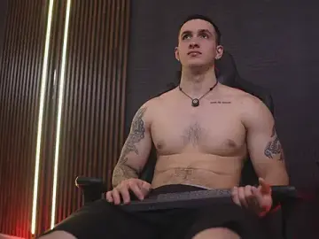 Stripchat Free Porn Cam of JacksonOlsenn