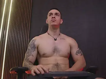Stripchat Watch Live Sex Cams of JacksonOlsenn
