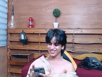 Stripchat Adult Webcam of alex_477