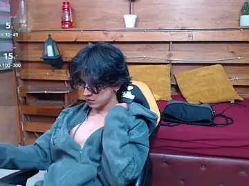 Stripchat Watch Live Sex Cams of alex_477