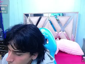 Stripchat Live Sex Cam of alex_477