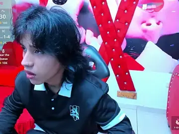 Stripchat Sex Cam of alex_477