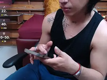 Stripchat Live Sex Cam of alex_477