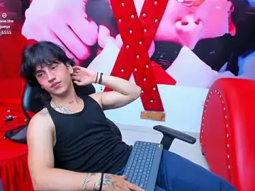 Stripchat Watch Live Sex Cams of alex_477