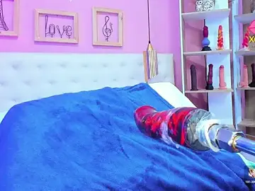 Stripchat Free Porn Cam of leylla_