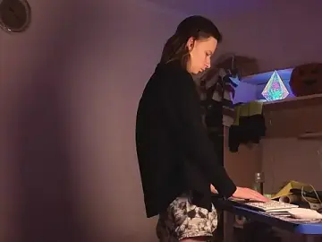 Stripchat Free Porn Cam of Frank_Fraer