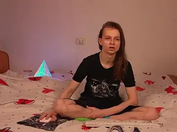 Stripchat Adult Webcam of Frank_Fraer