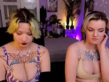 Stripchat Live Sex Cam of bluebeell