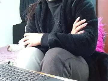 Stripchat Free Porn Cam of Amaia_Bushida