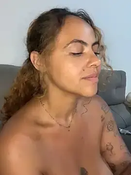 Stripchat Free Live Porn of Chloe_Leaozinho