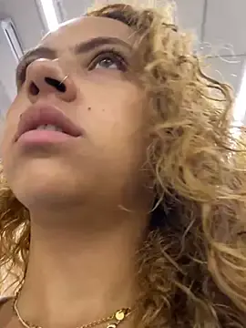 Stripchat Best live sex cam show of Chloe_Leaozinho