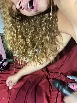 Stripchat Free Porn Cam of Chloe_Leaozinho