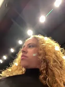 Stripchat Watch Live Sex Cams of Chloe_Leaozinho