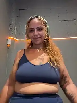 Stripchat Sex Cam of Chloe_Leaozinho