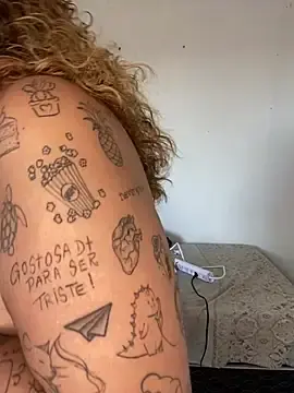 Stripchat Free Porn Cam of Chloe_Leaozinho