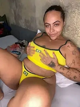Stripchat Live Sex Cam of Chloe_Leaozinho