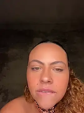 Stripchat Nude Webcam of Chloe_Leaozinho