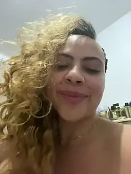 Stripchat Watch Live Sex Cams of Chloe_Leaozinho