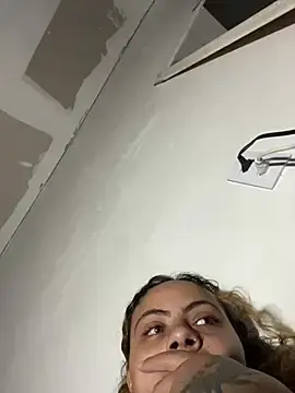 Stripchat Free Porn Cam of Chloe_Leaozinho
