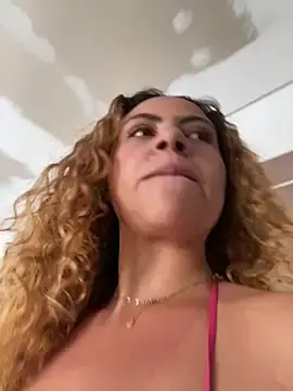 Stripchat Adult Webcam of Chloe_Leaozinho