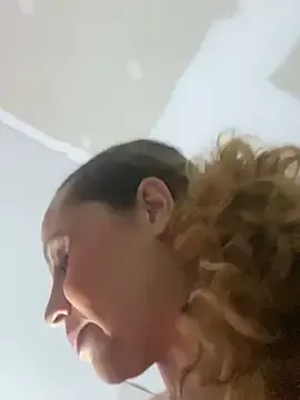 Stripchat Live Porn of Chloe_Leaozinho