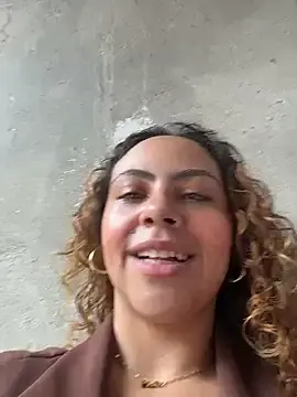 Stripchat Watch Live Sex Cams of Chloe_Leaozinho
