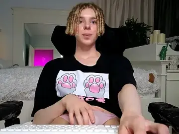 Stripchat Live Sex Cam of Kudi_Minnt